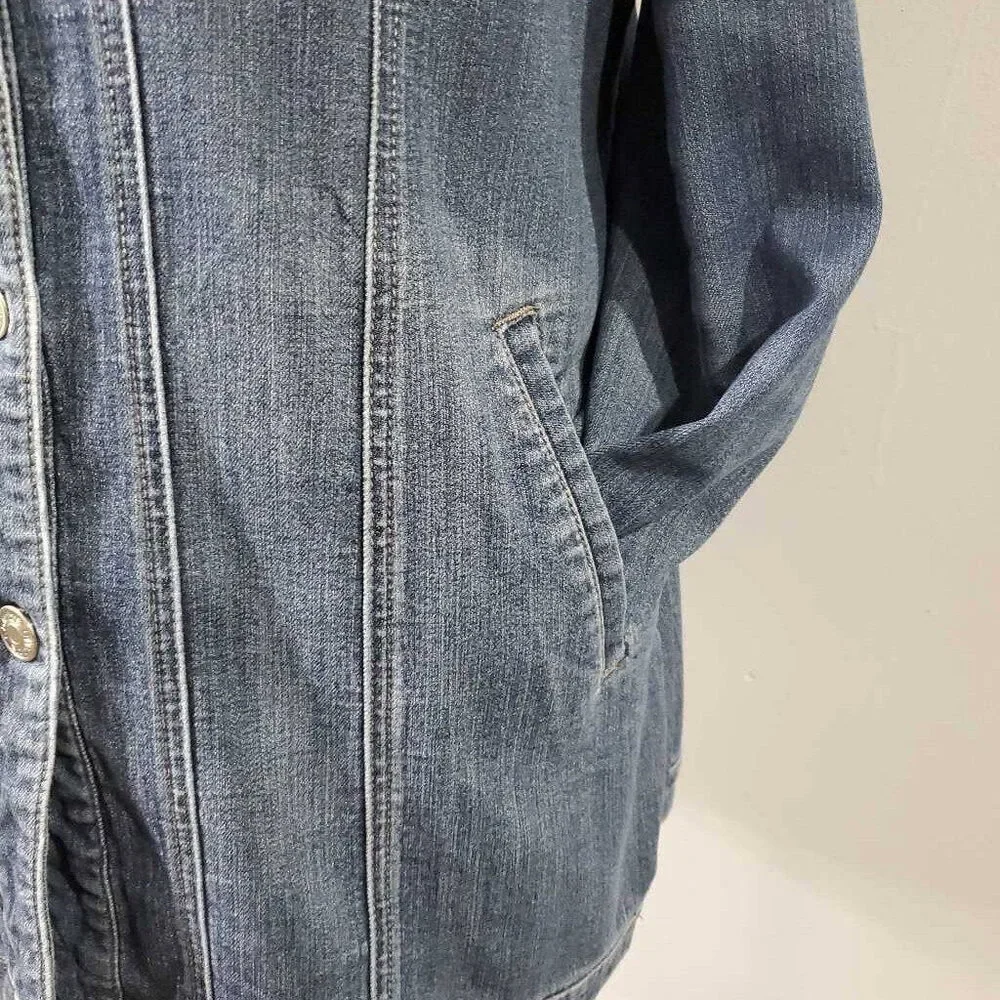 Chico's Medium Blue Denim Long Jacket, Quality Checked, Authentic - Picture 4 of 7
